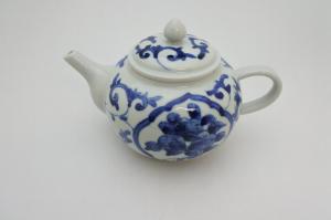 �̗q�@�|�b�g�i���t�����j